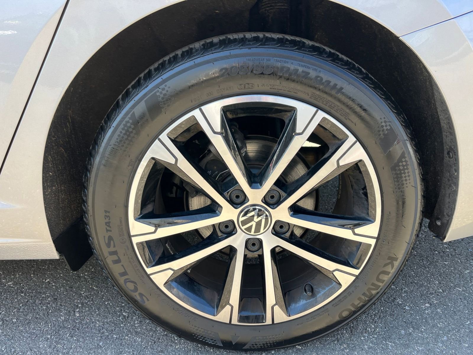 Thumbnail: 2025 Volkswagen Jetta - 28