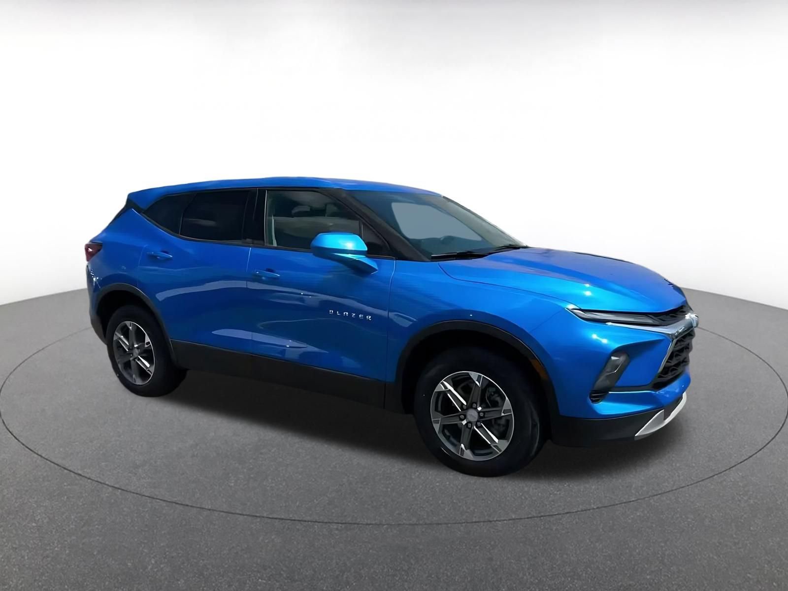Thumbnail: 2026 Chevrolet Blazer - 2