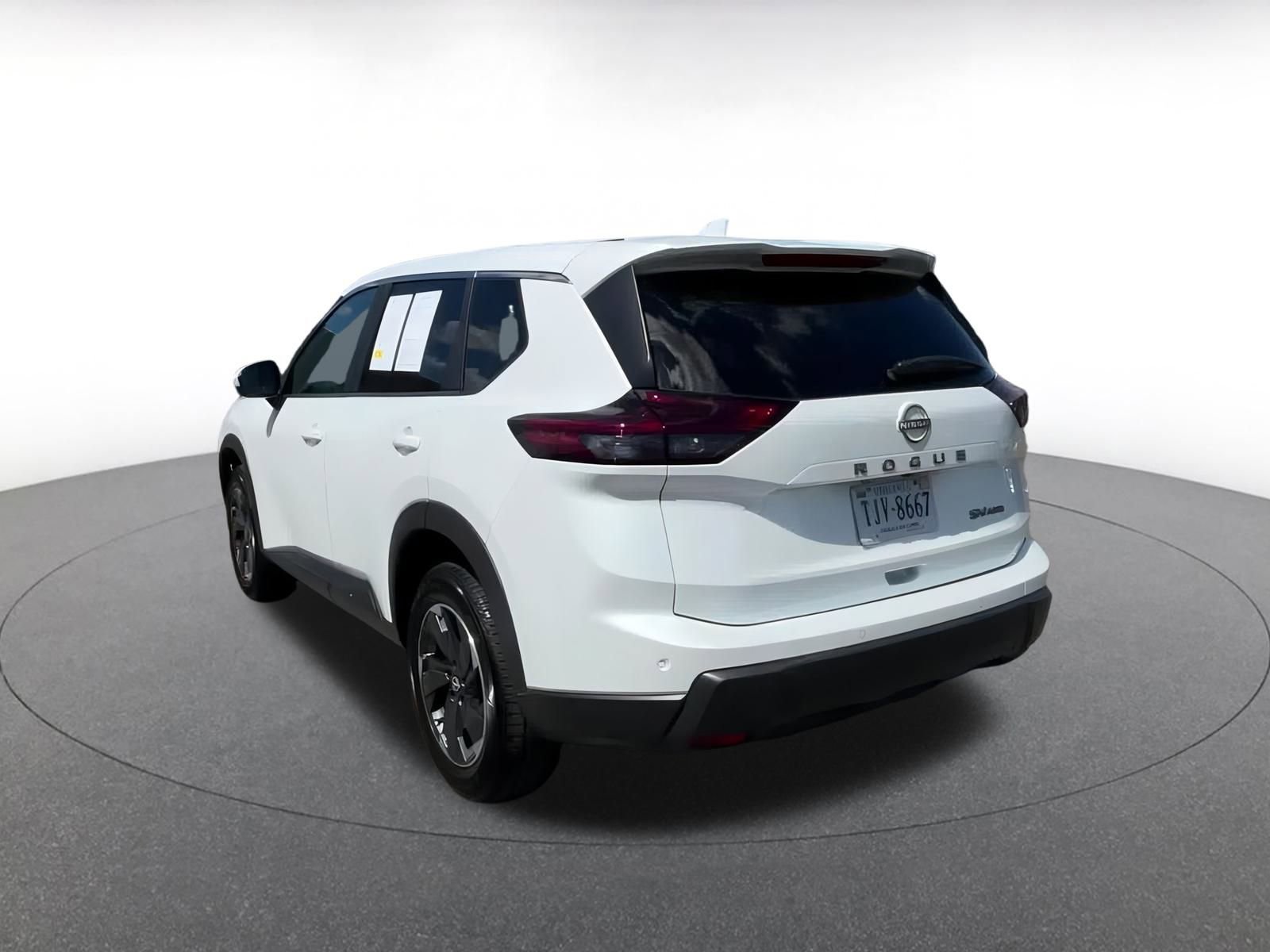 Thumbnail: 2024 Nissan Rogue - 11