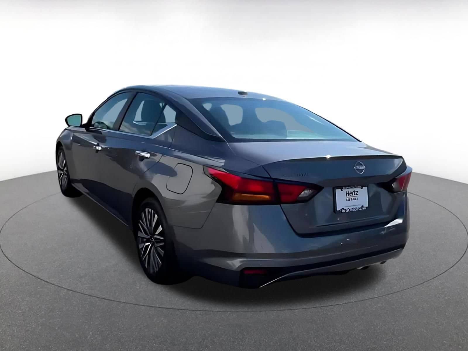 Thumbnail: 2025 Nissan Altima - 10