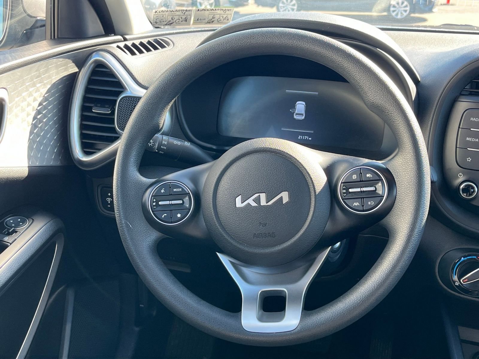 Thumbnail: 2025 Kia Soul - 26