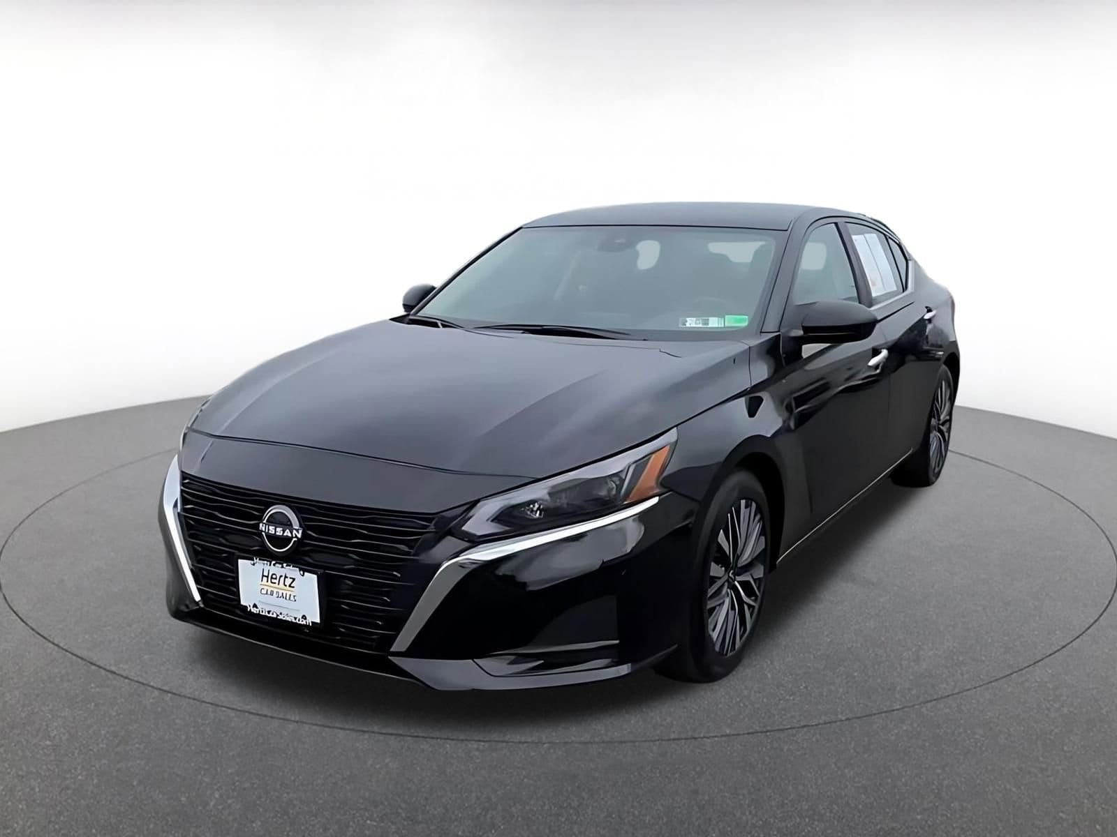 Thumbnail: 2025 Nissan Altima - 6