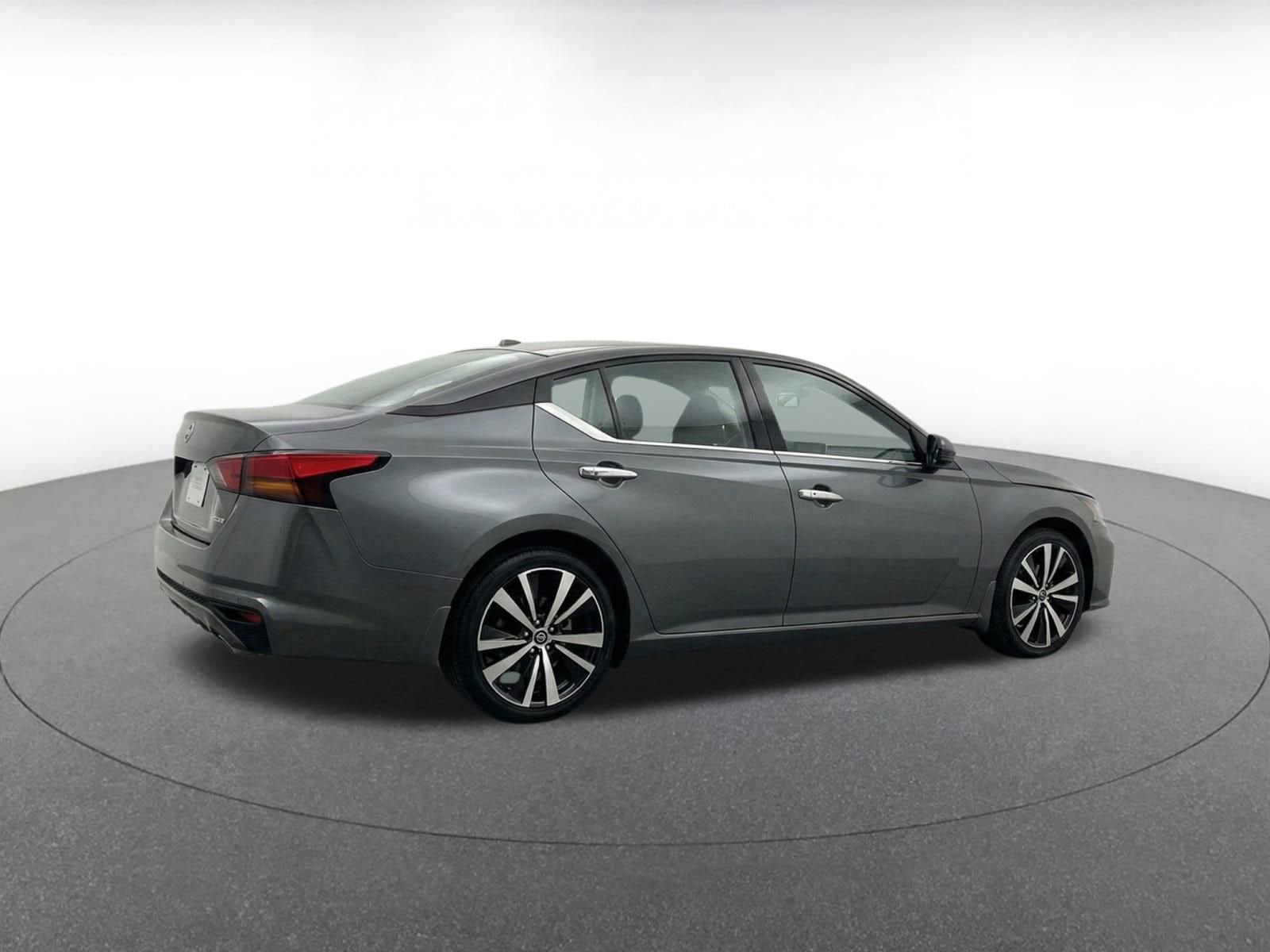 Thumbnail: 2025 Nissan Altima - 8