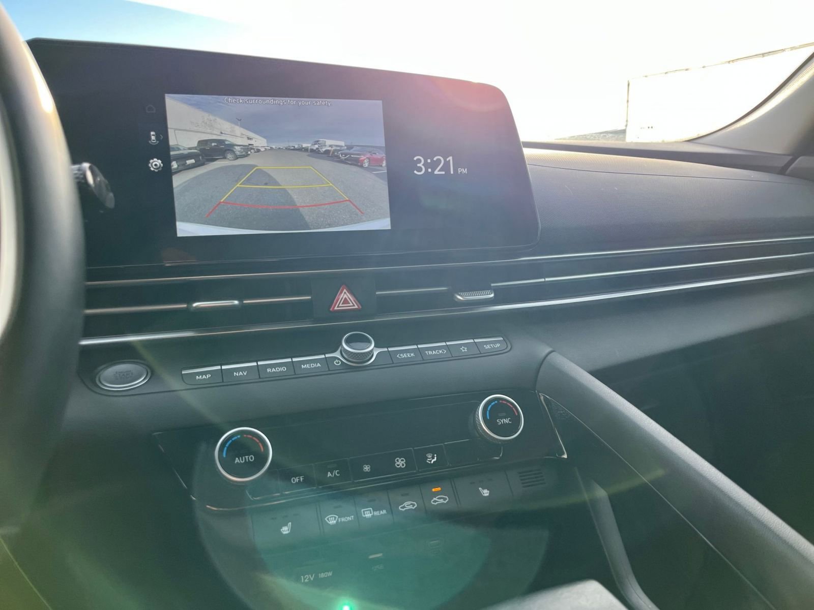 Thumbnail: 2025 Hyundai Elantra - 21