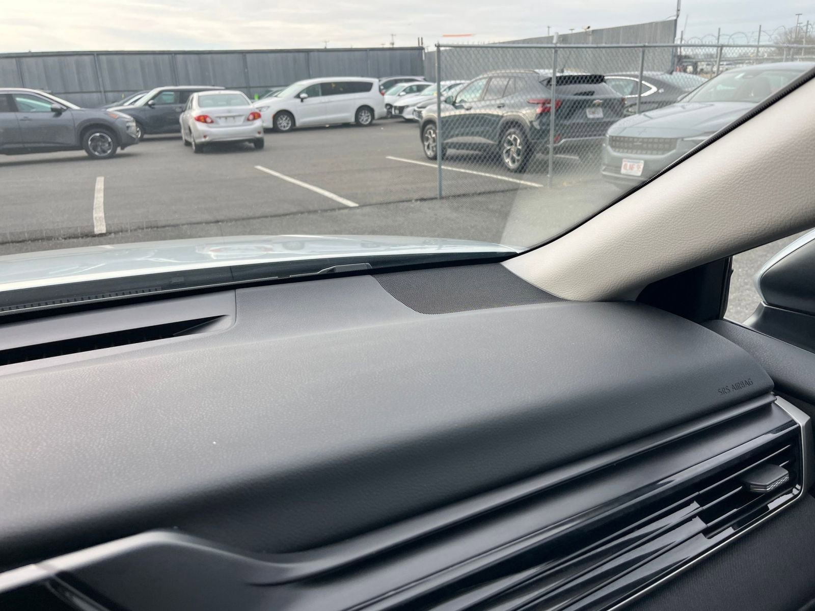 Thumbnail: 2025 Toyota Camry - 34