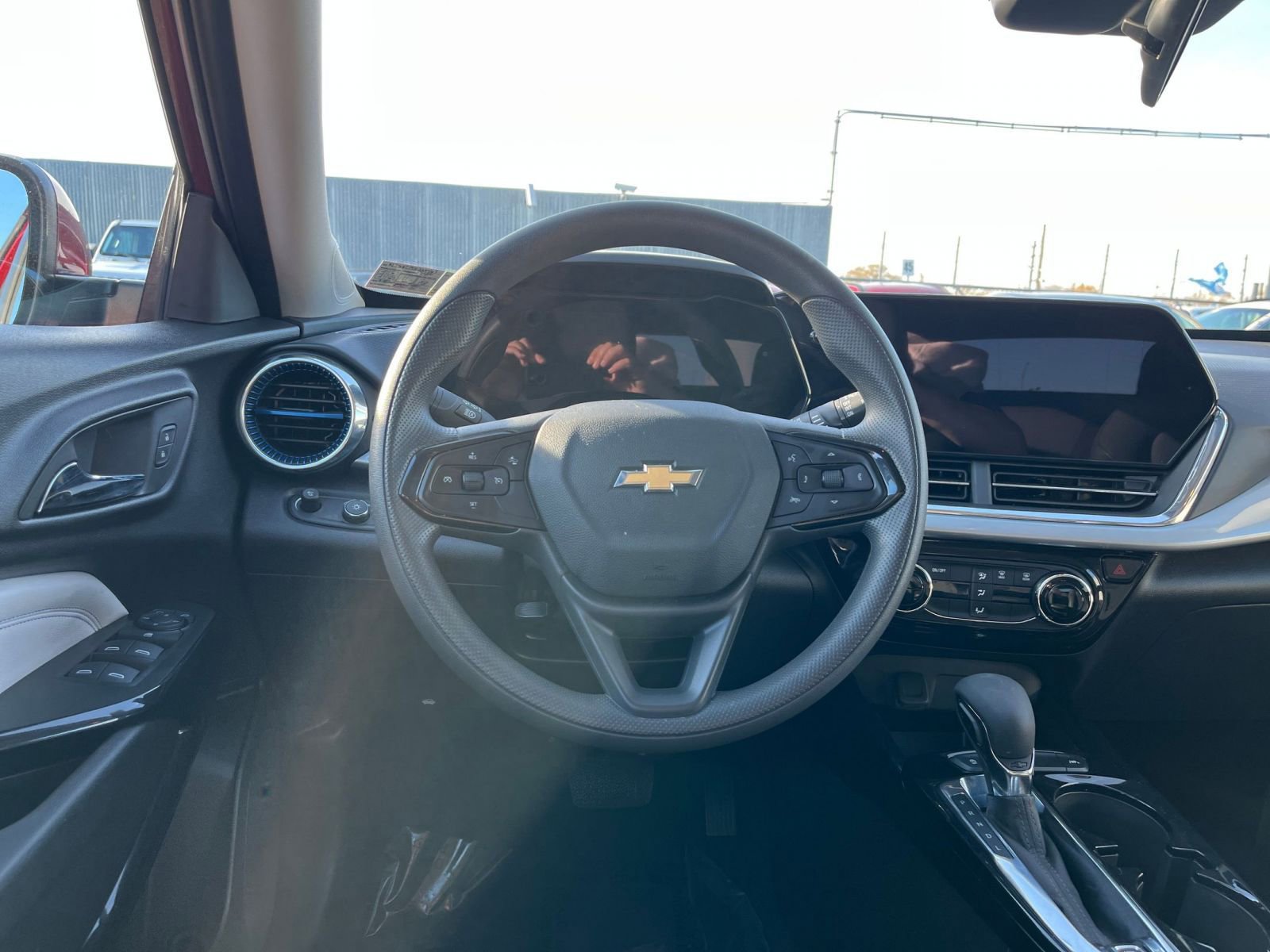 Thumbnail: 2025 Chevrolet Trax - 27