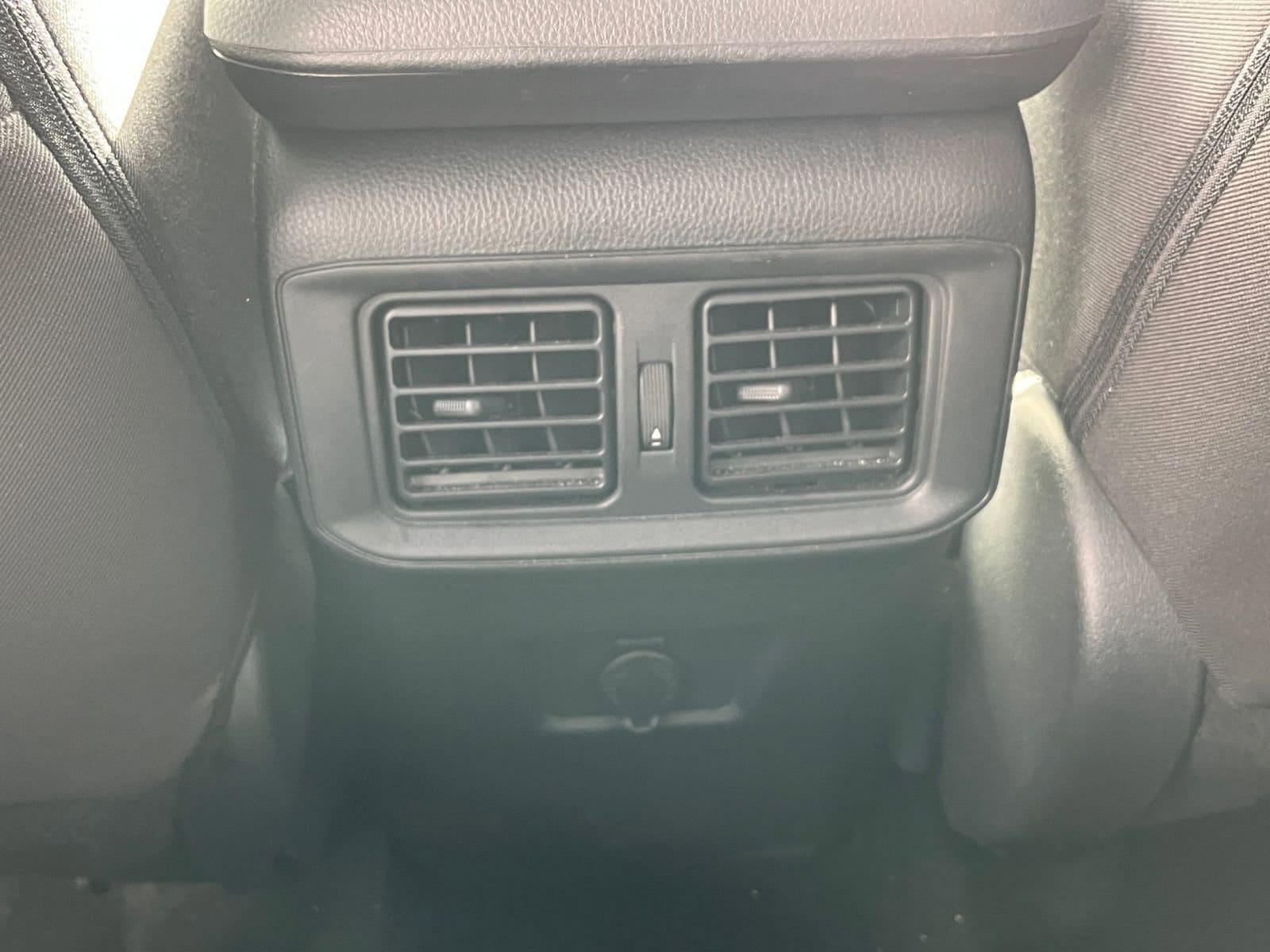 Thumbnail: 2025 Toyota RAV4 - 23