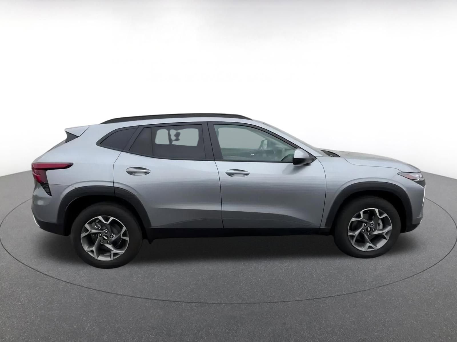 Thumbnail: 2025 Chevrolet Trax - 16