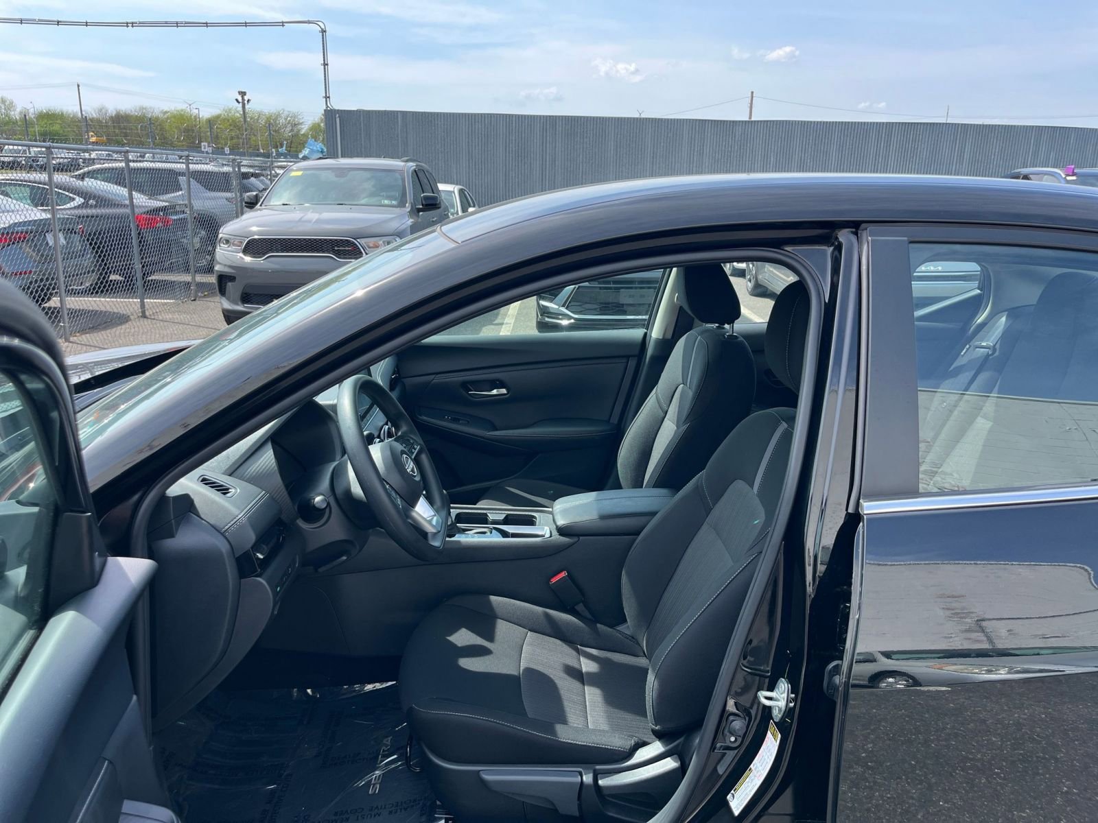 Thumbnail: 2025 Nissan Sentra - 26