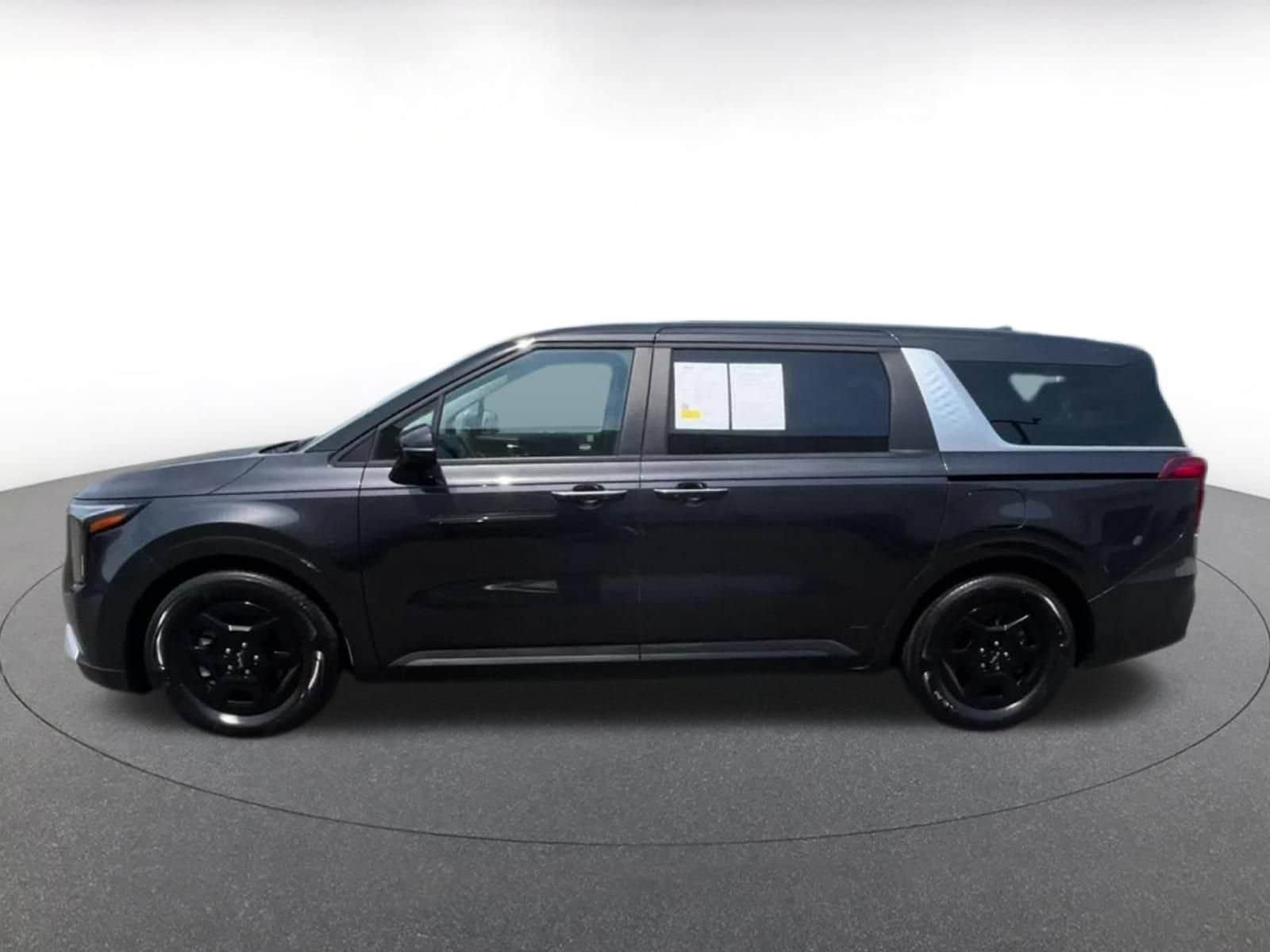 Thumbnail: 2026 Kia Carnival - 8