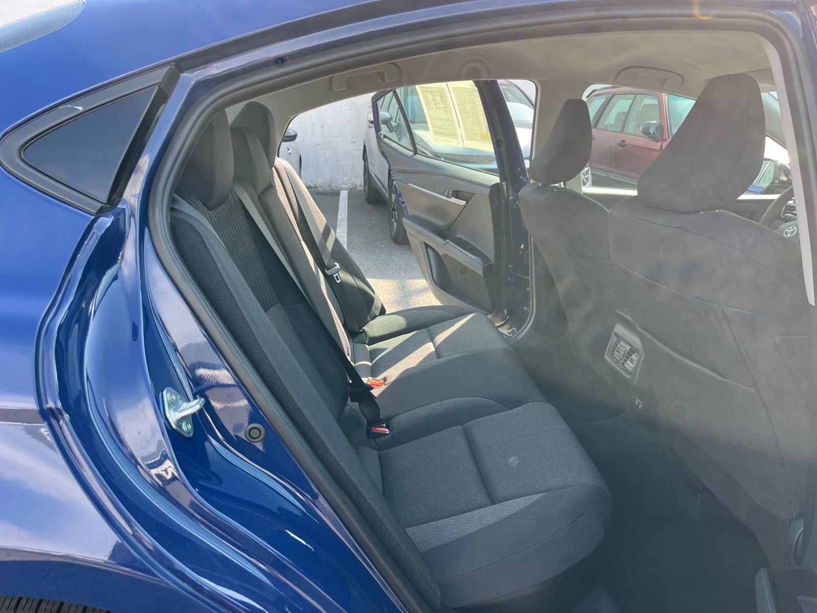 Thumbnail: 2025 Toyota Camry - 25