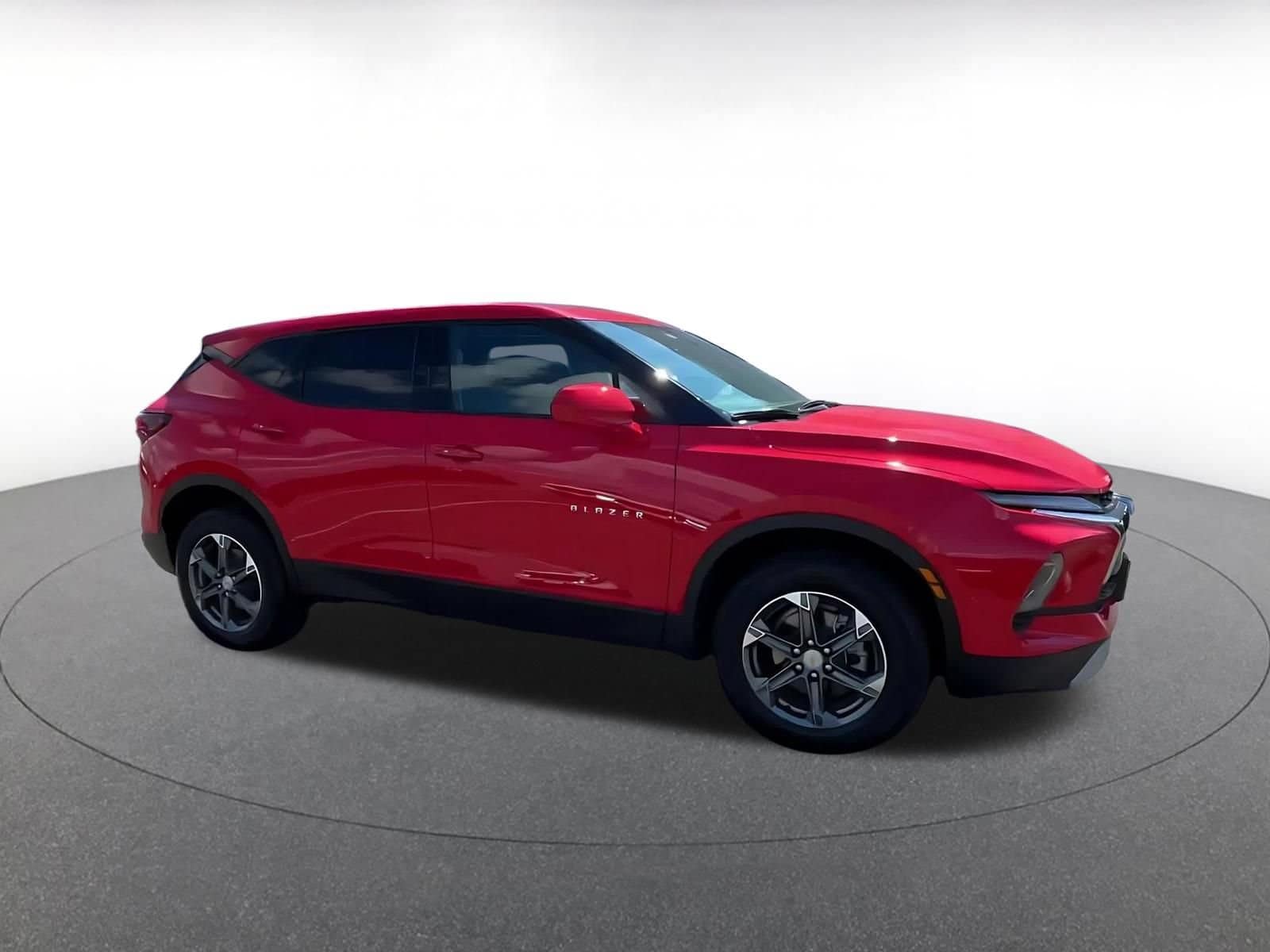 Thumbnail: 2026 Chevrolet Blazer - 2