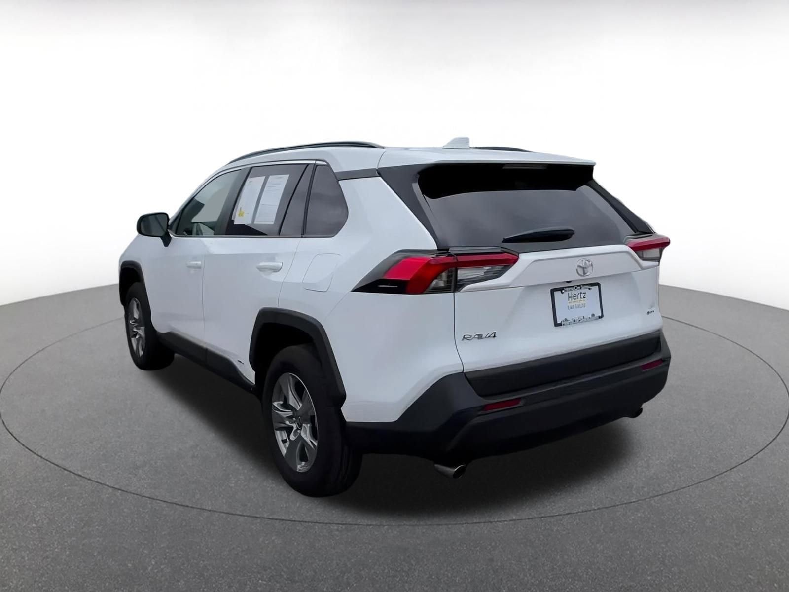 Thumbnail: 2025 Toyota RAV4 - 11