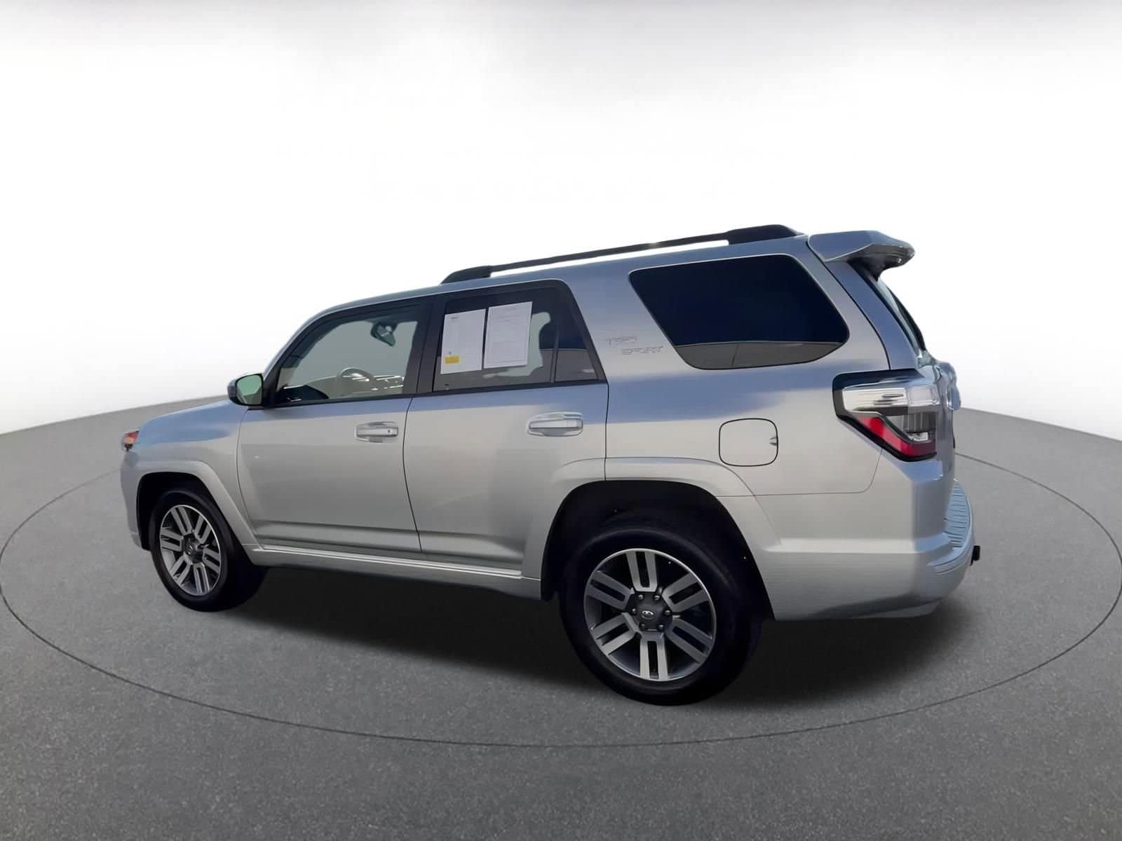 Thumbnail: 2024 Toyota 4Runner - 10