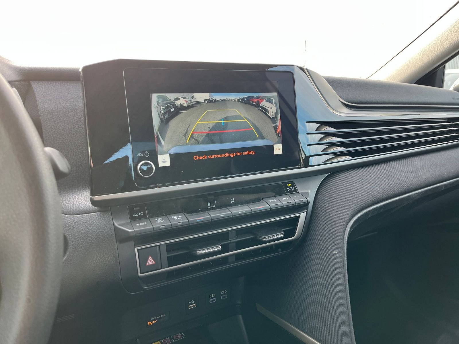 Thumbnail: 2025 Toyota Camry - 21