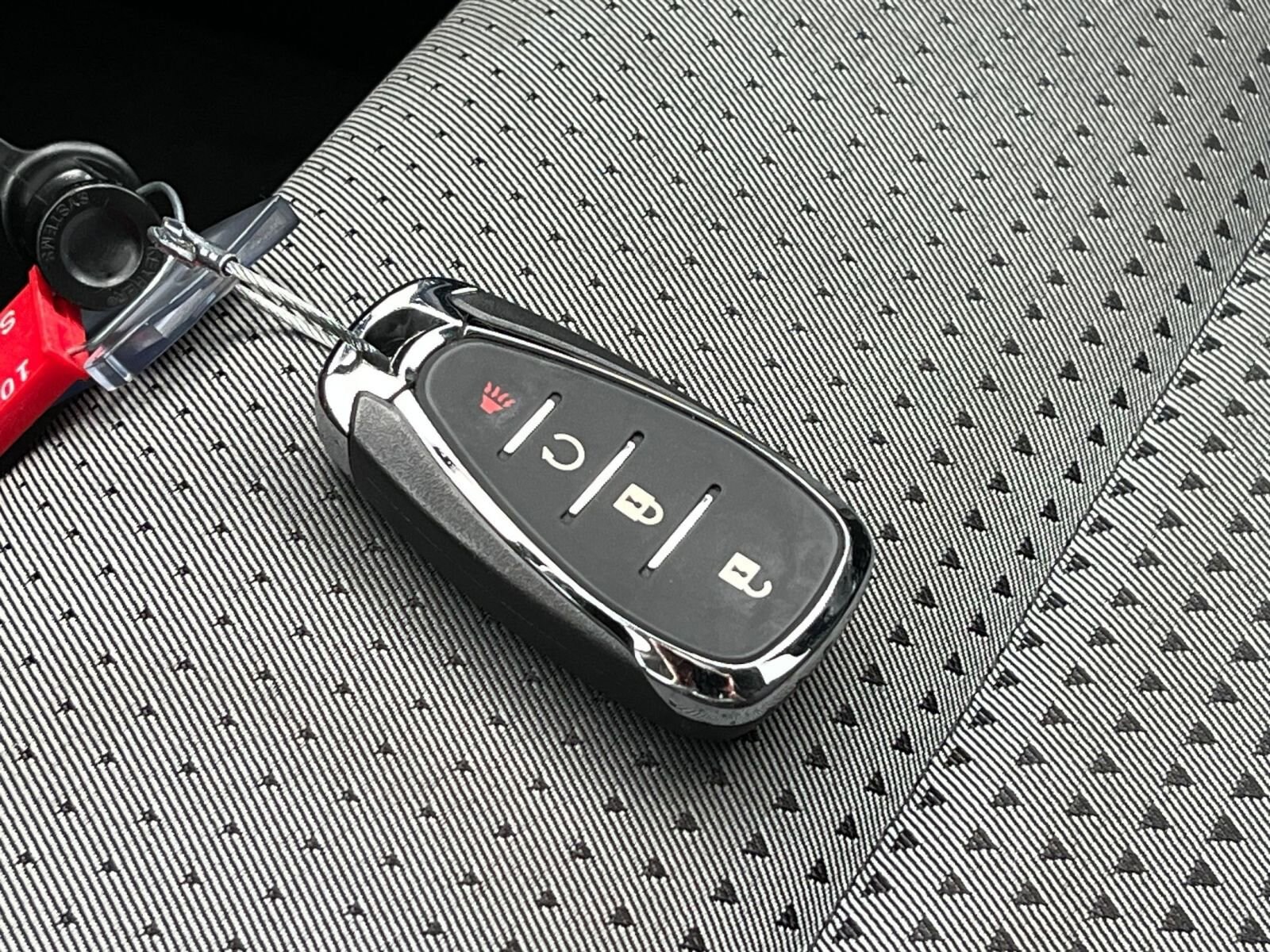 Thumbnail: 2025 Chevrolet Trax - 21