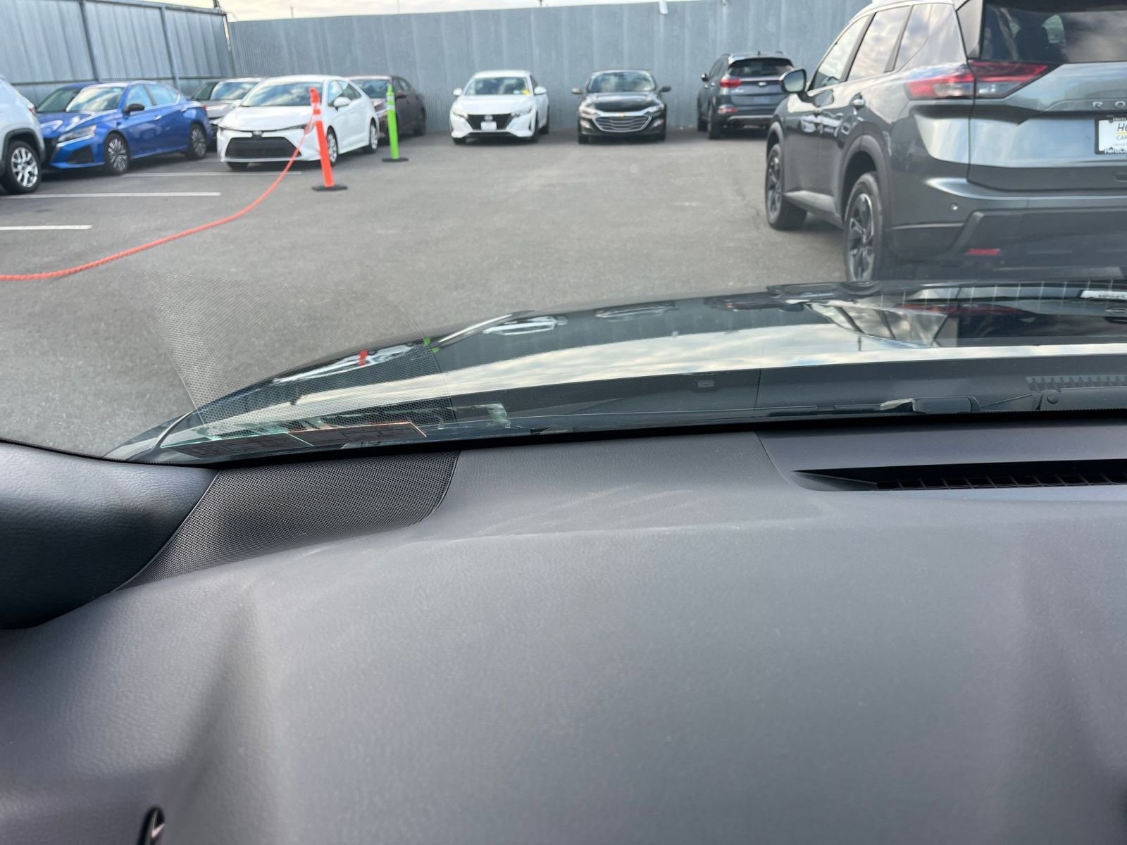 Thumbnail: 2025 Toyota Camry - 34