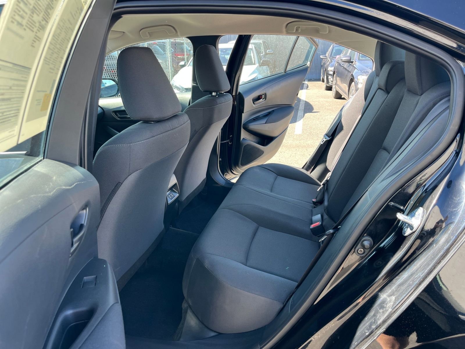 Thumbnail: 2025 Toyota Corolla - 25