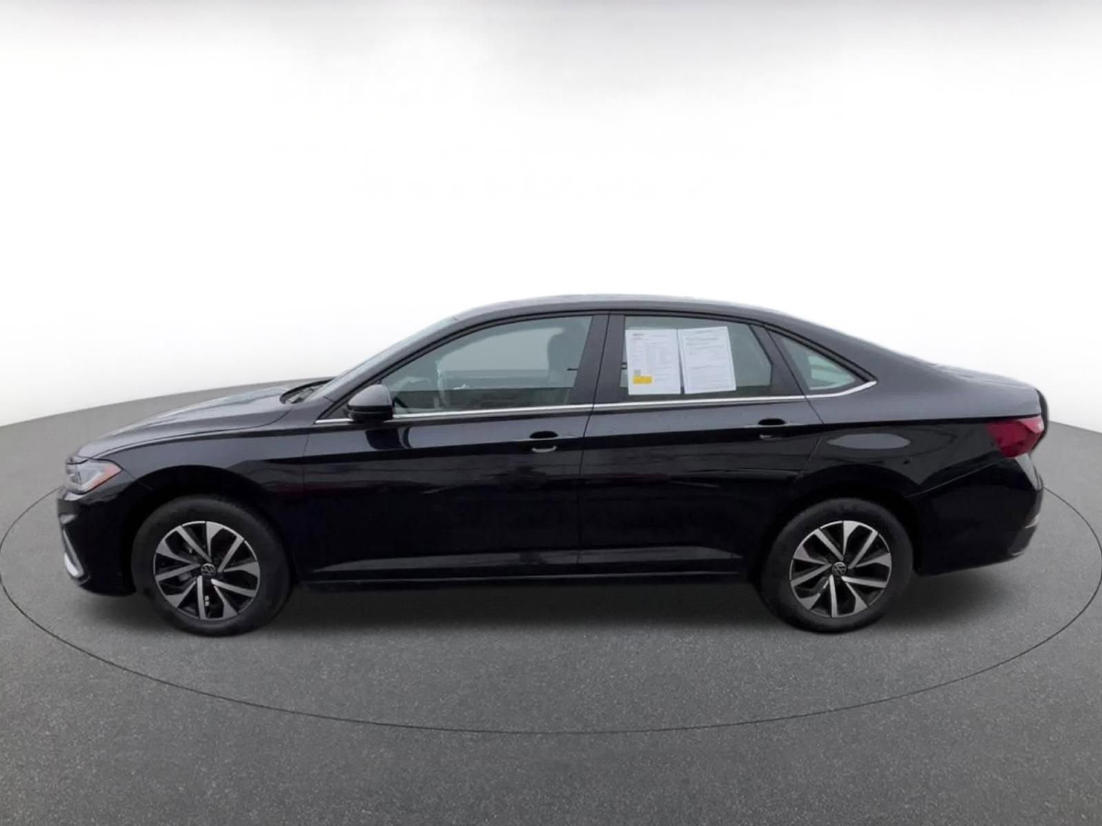 Thumbnail: 2025 Volkswagen Jetta - 10