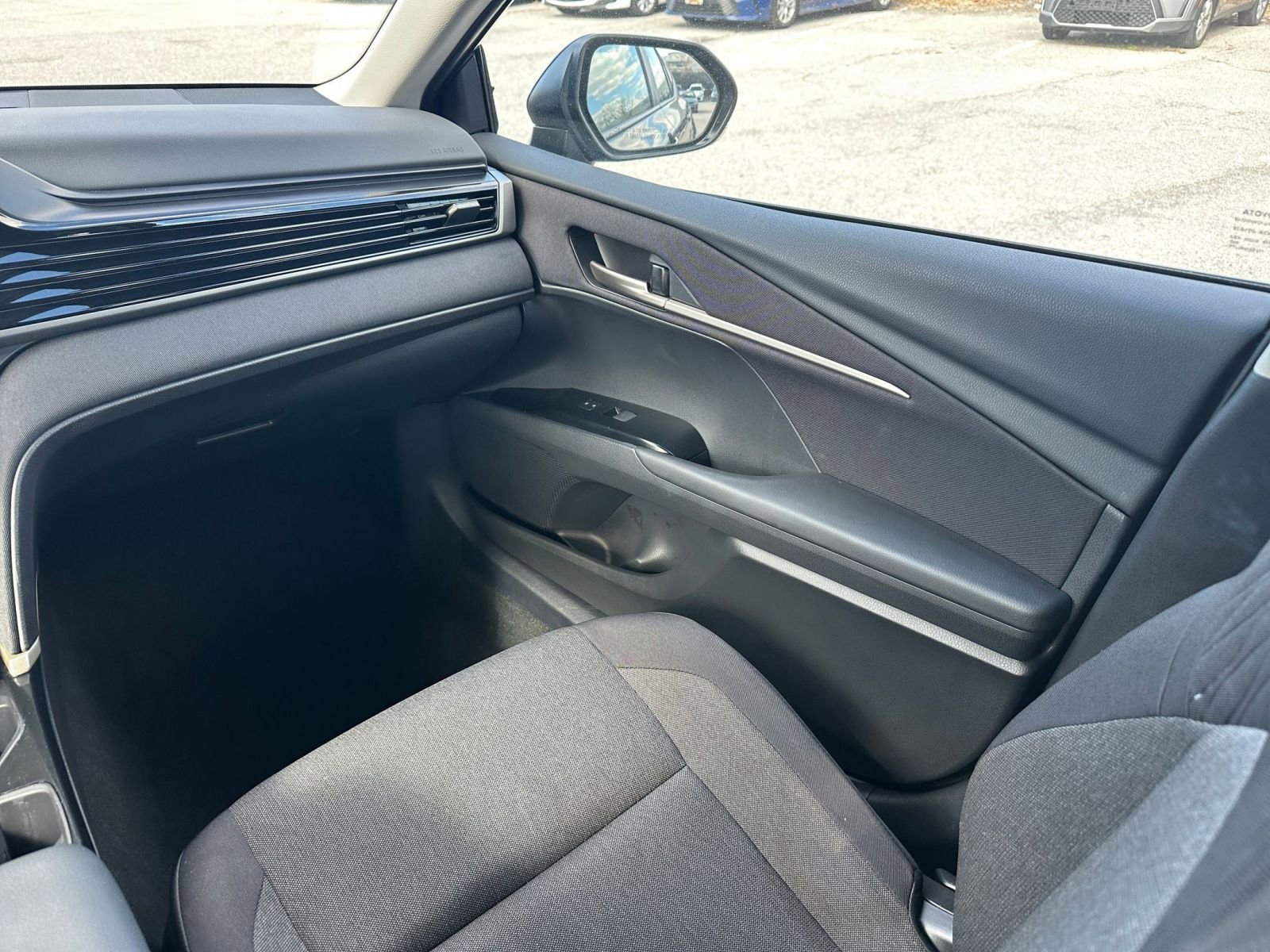 Thumbnail: 2025 Toyota Camry - 34