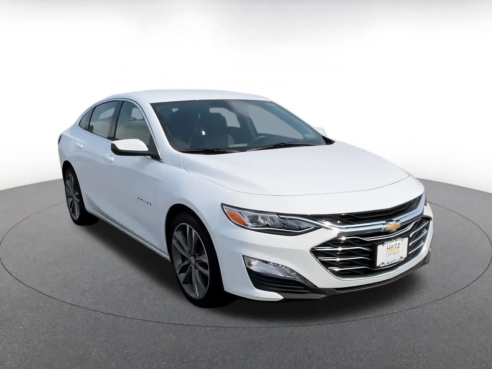 Thumbnail: 2024 Chevrolet Malibu - 3