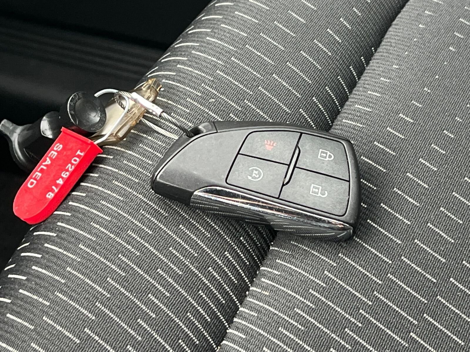 Thumbnail: 2025 Chevrolet Equinox - 25