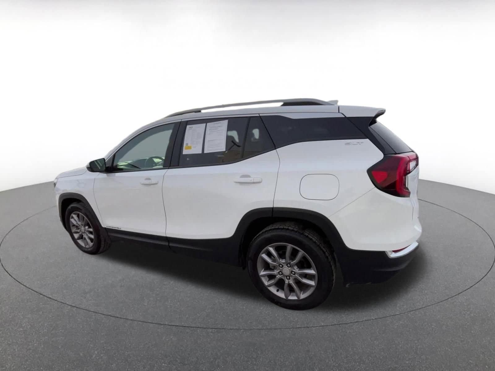 Thumbnail: 2024 GMC Terrain - 8