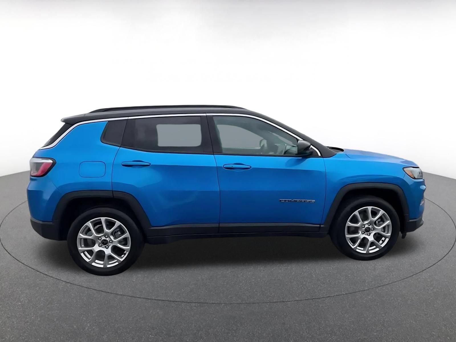 Thumbnail: 2025 Jeep Compass - 16