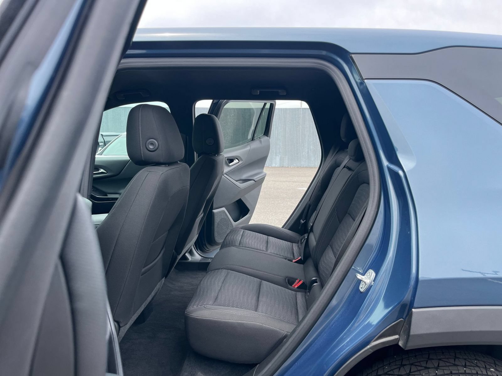 Thumbnail: 2025 Chevrolet Equinox - 26