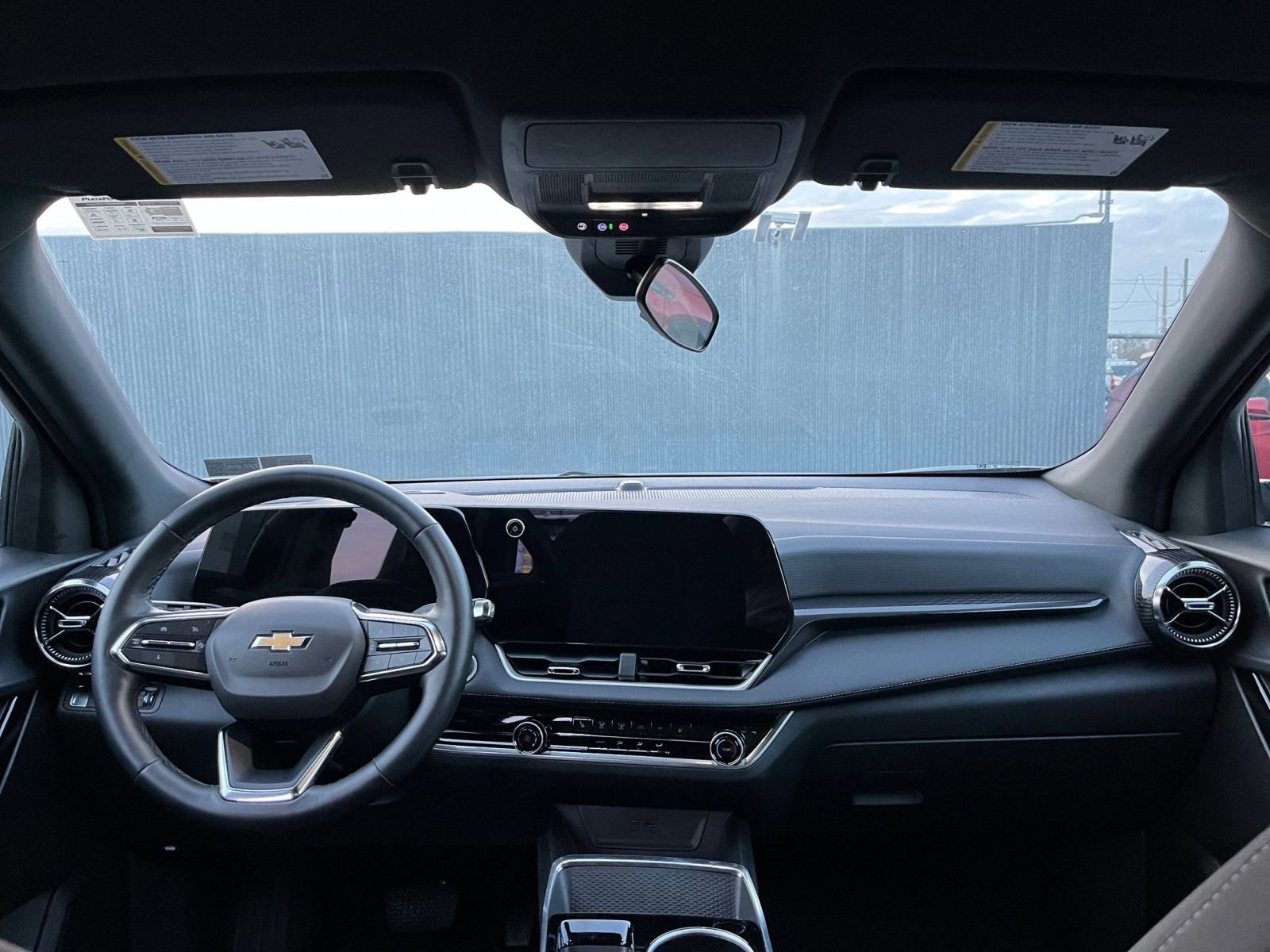 Thumbnail: 2025 Chevrolet Equinox - 32