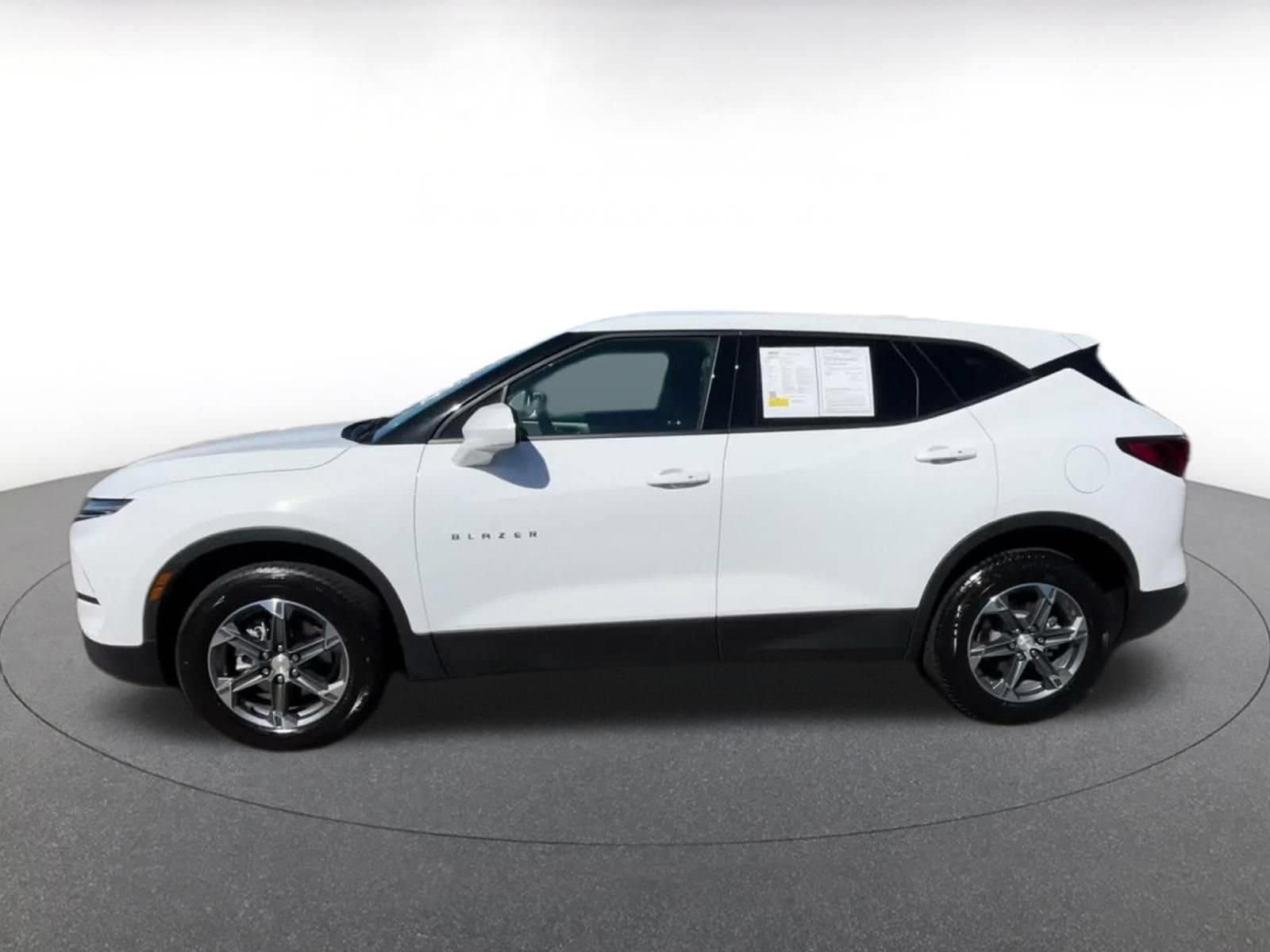 Thumbnail: 2025 Chevrolet Blazer - 8