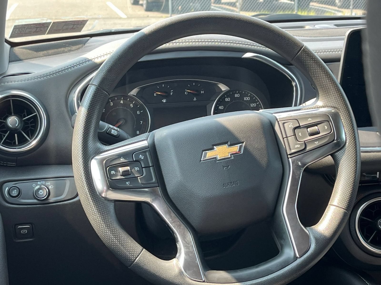 Thumbnail: 2025 Chevrolet Blazer - 29