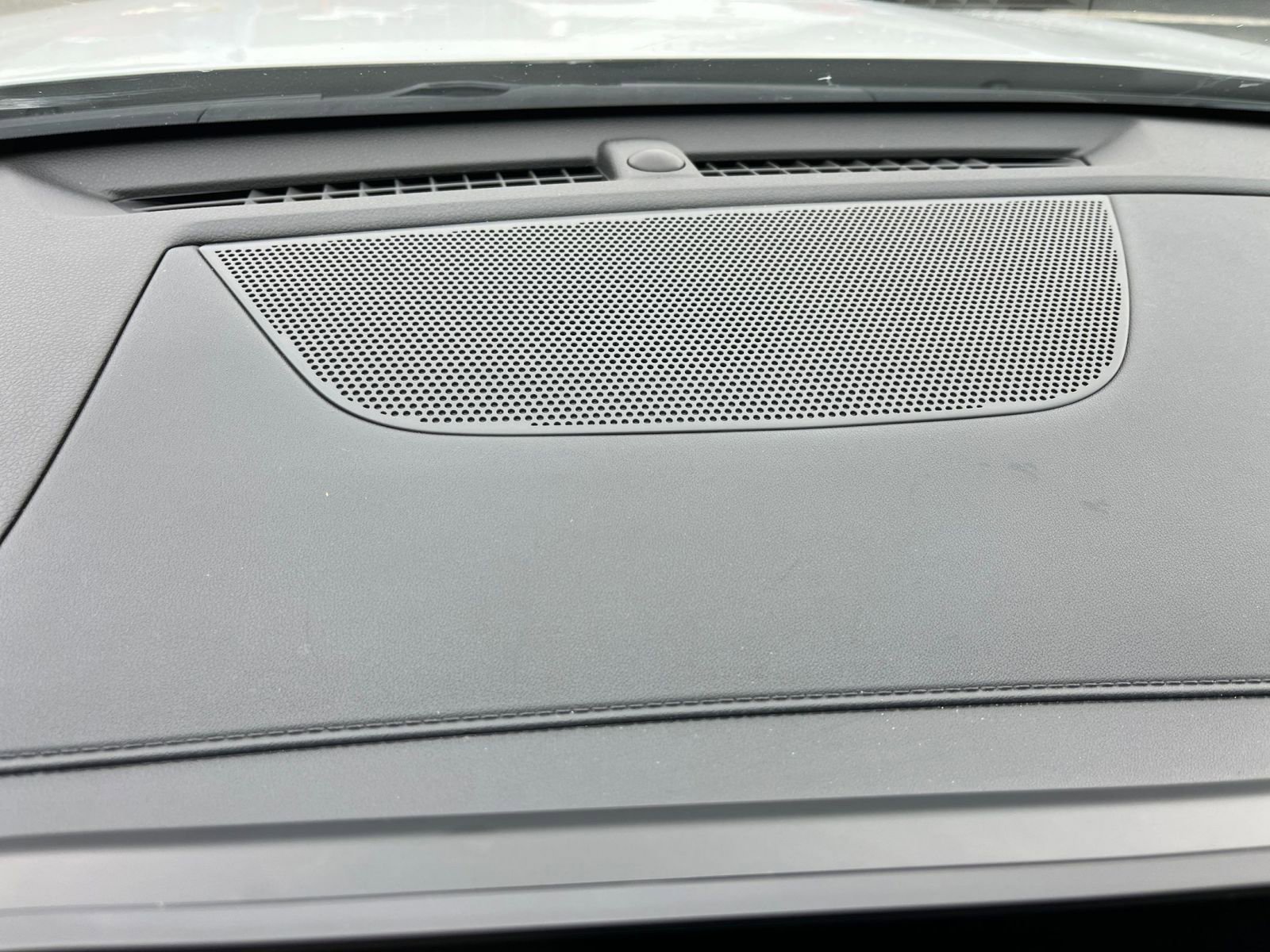 Thumbnail: 2025 Kia K5 - 17