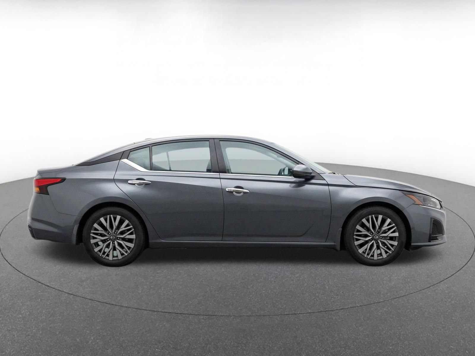 Thumbnail: 2025 Nissan Altima - 22