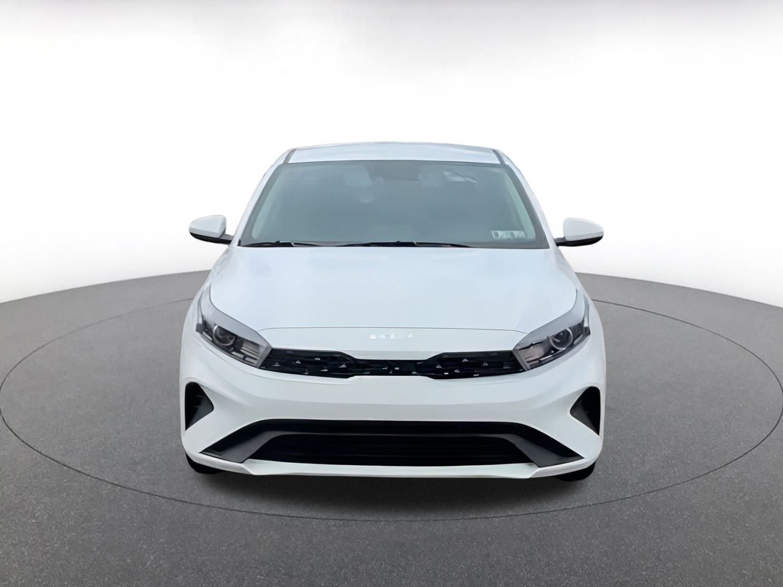 Thumbnail: 2024 Kia Forte - 6