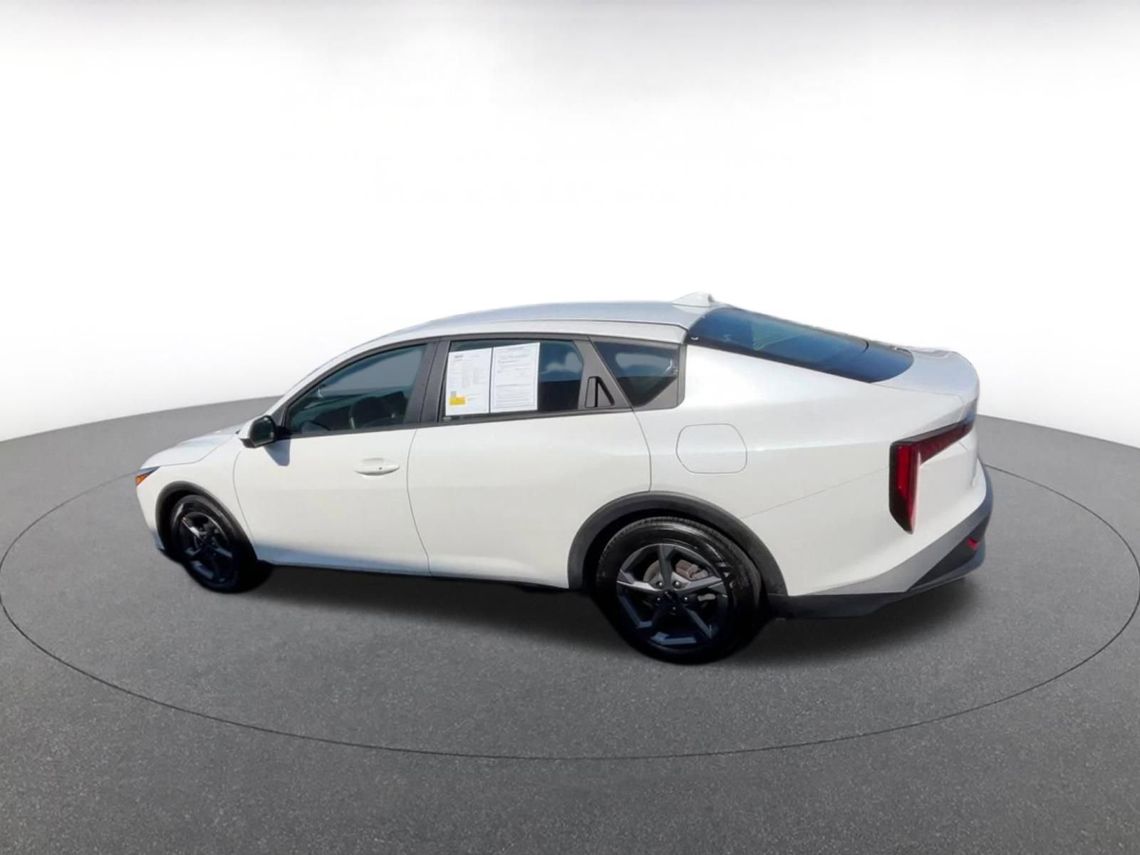 Thumbnail: 2025 Kia K4 - 10