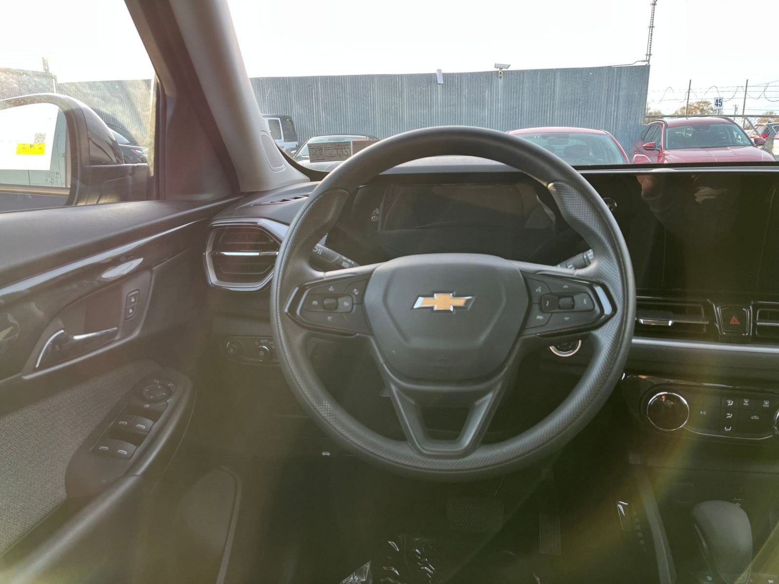 Thumbnail: 2025 Chevrolet TrailBlazer - 26