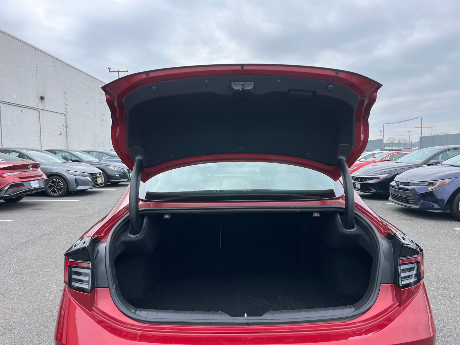 Thumbnail: 2025 Hyundai Sonata - 32