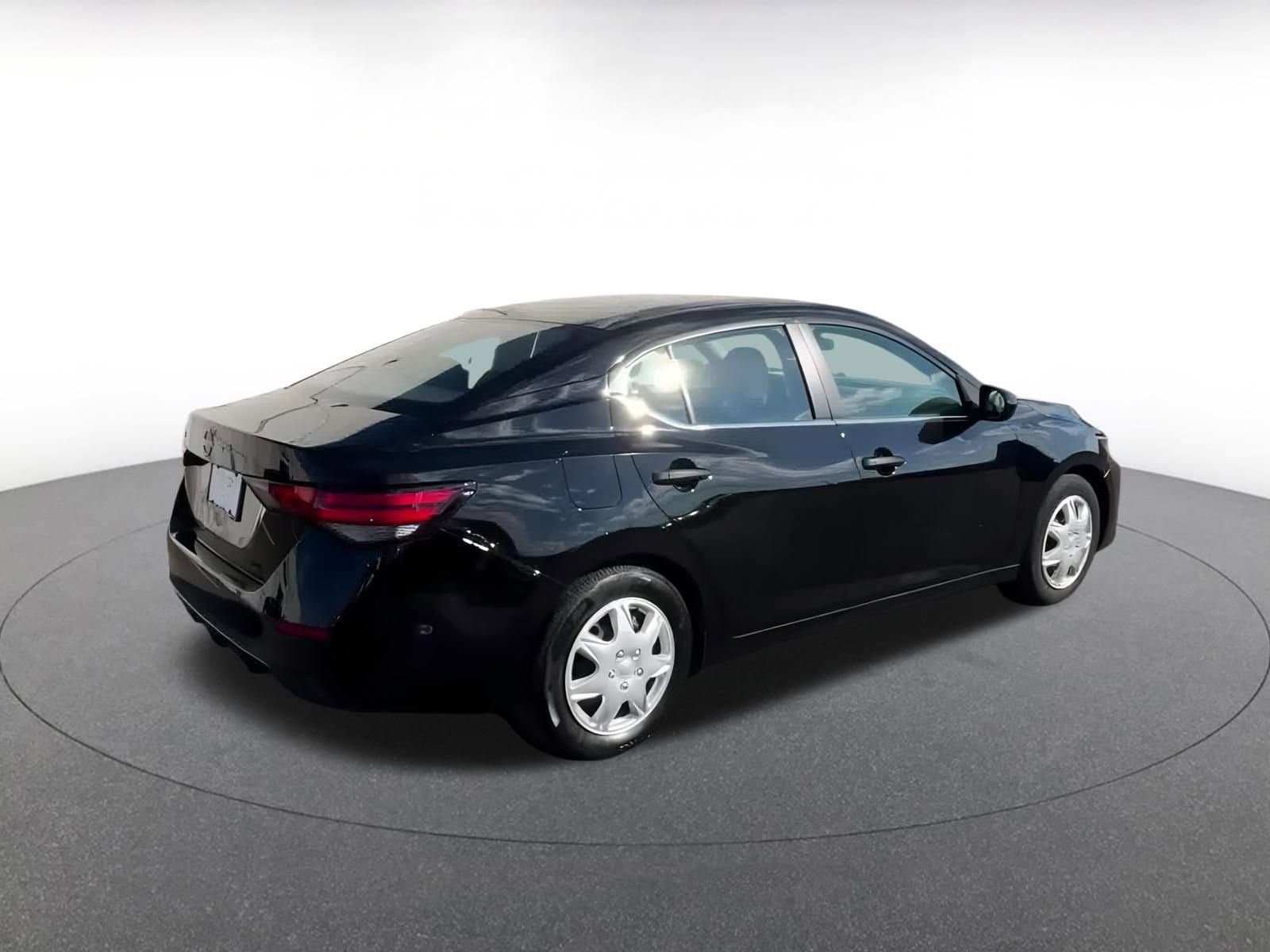 Thumbnail: 2024 Nissan Sentra - 15