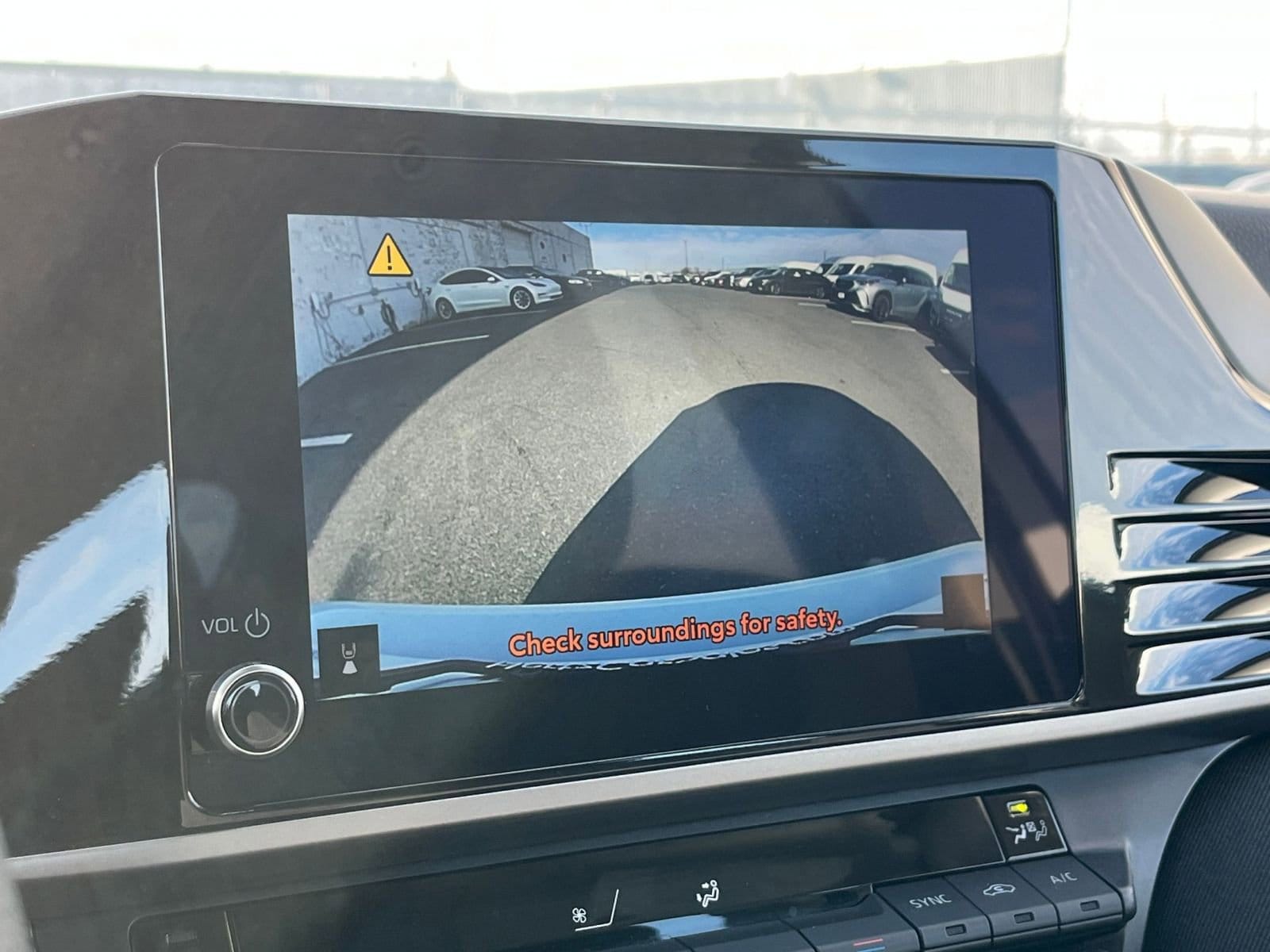 Thumbnail: 2025 Toyota Camry - 17