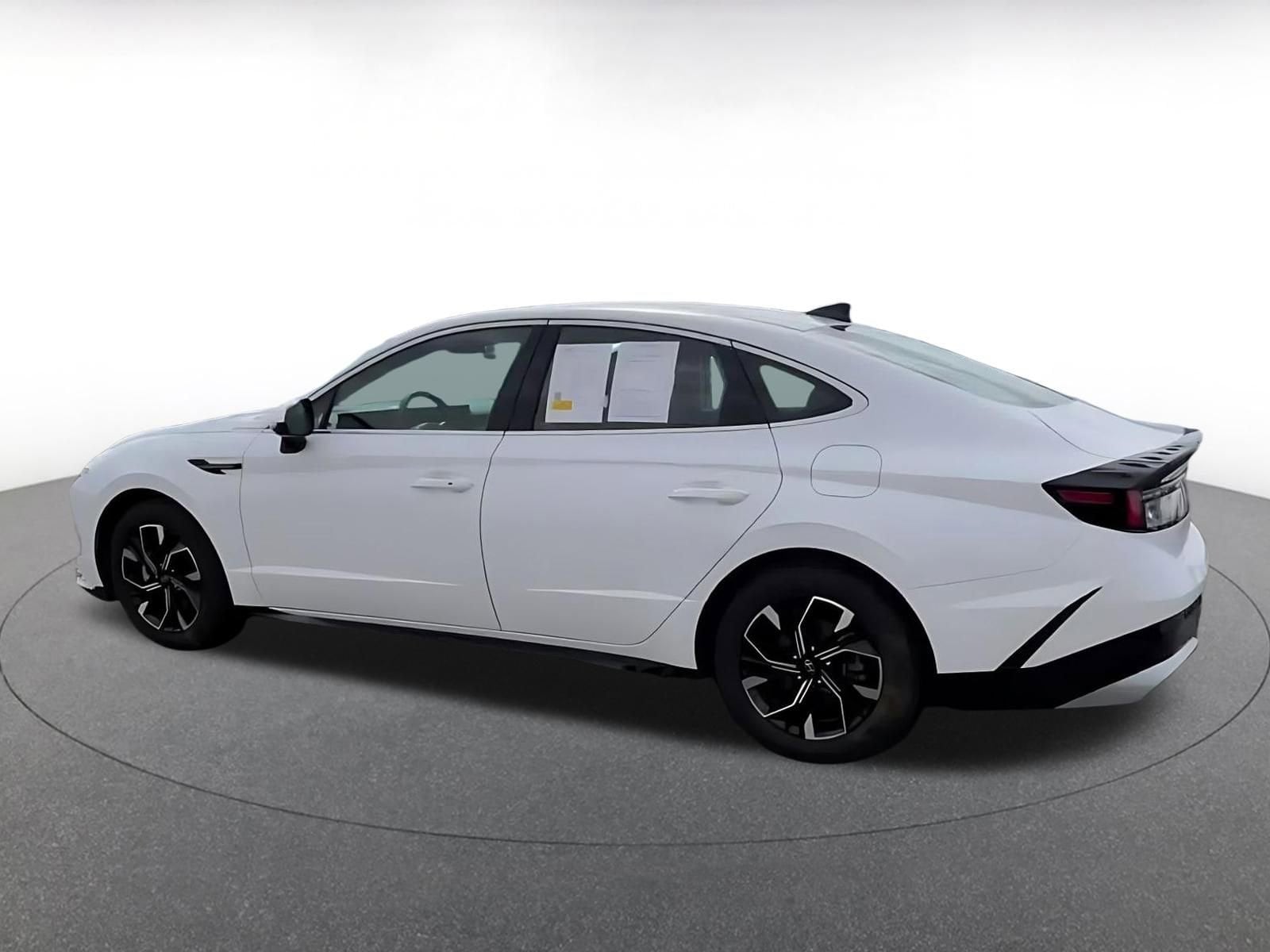 Thumbnail: 2025 Hyundai Sonata - 10