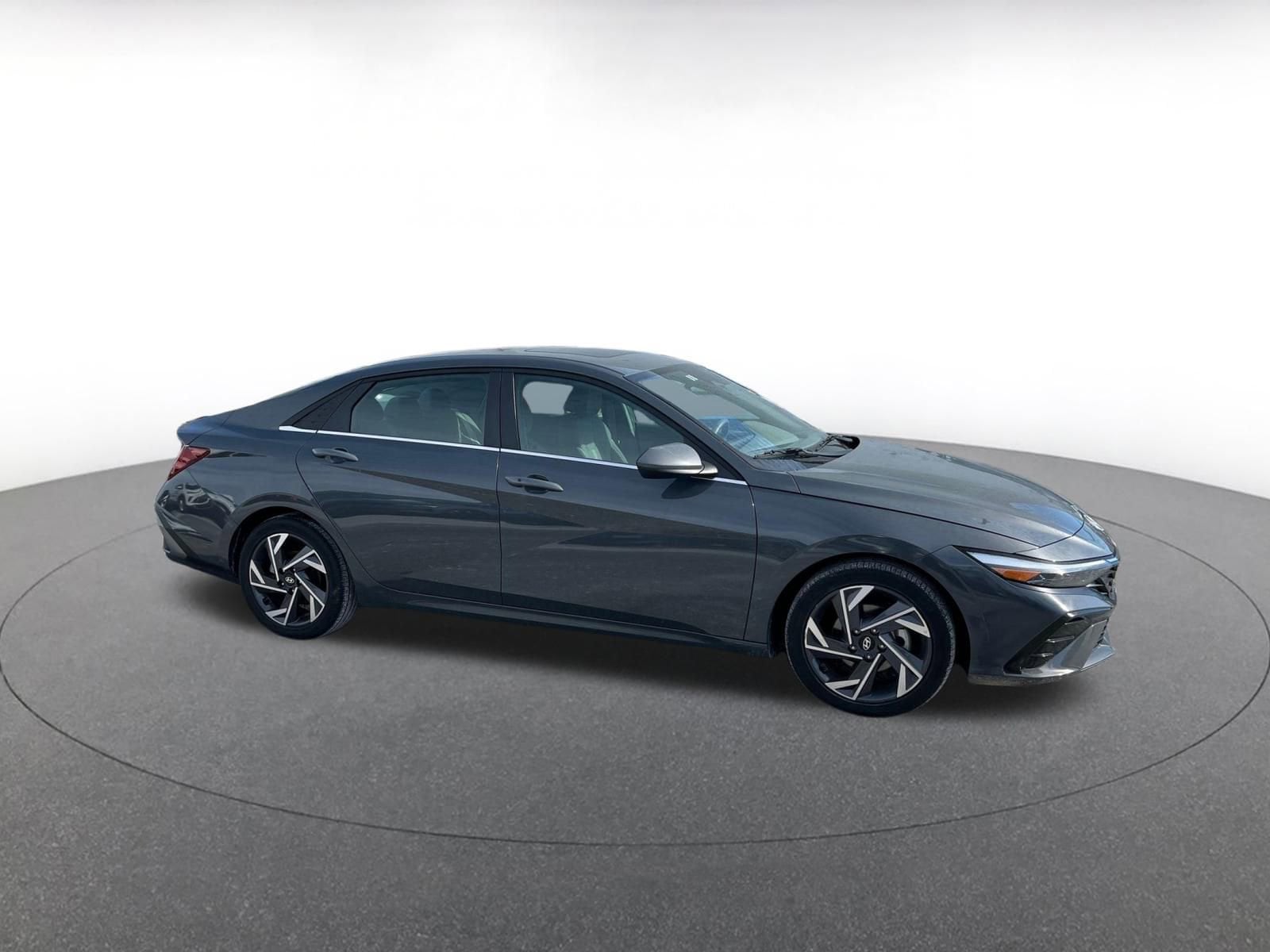 Thumbnail: 2025 Hyundai Elantra - 1