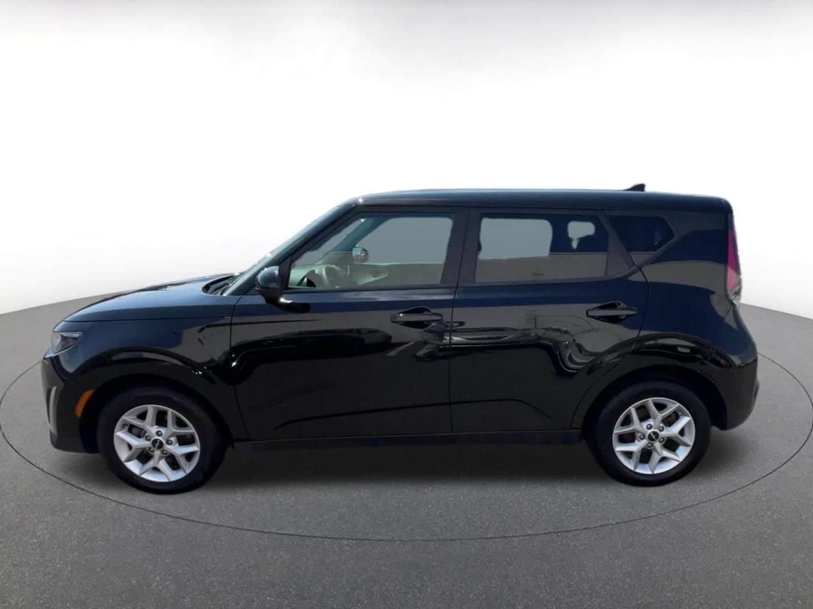 Thumbnail: 2025 Kia Soul - 8