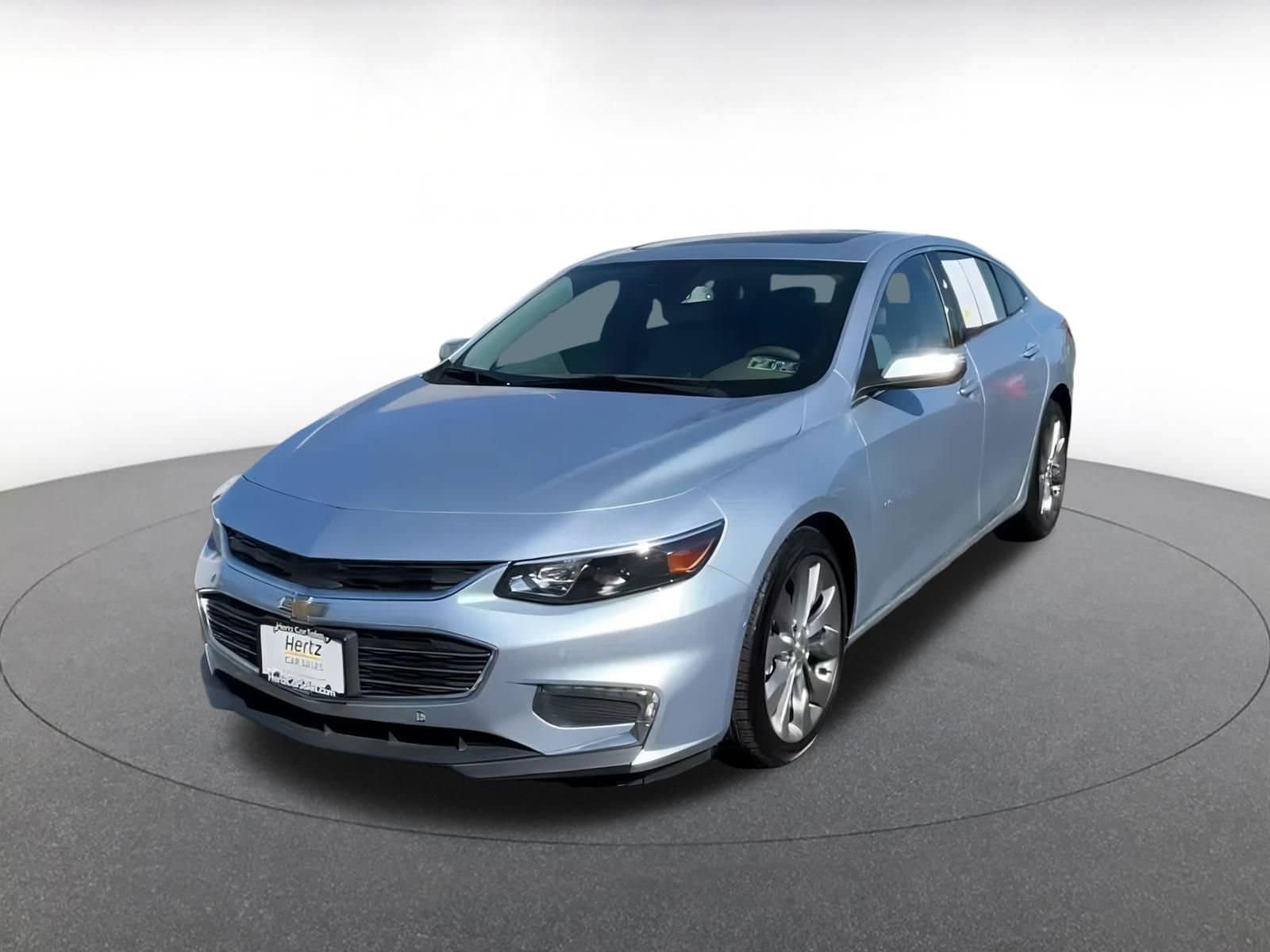 Thumbnail: 2017 Chevrolet Malibu - 6