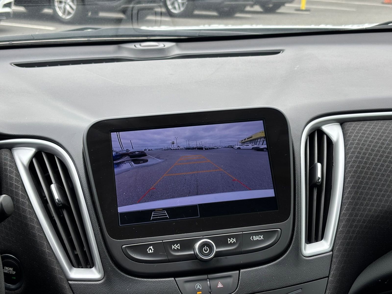 Thumbnail: 2024 Chevrolet Malibu - 17