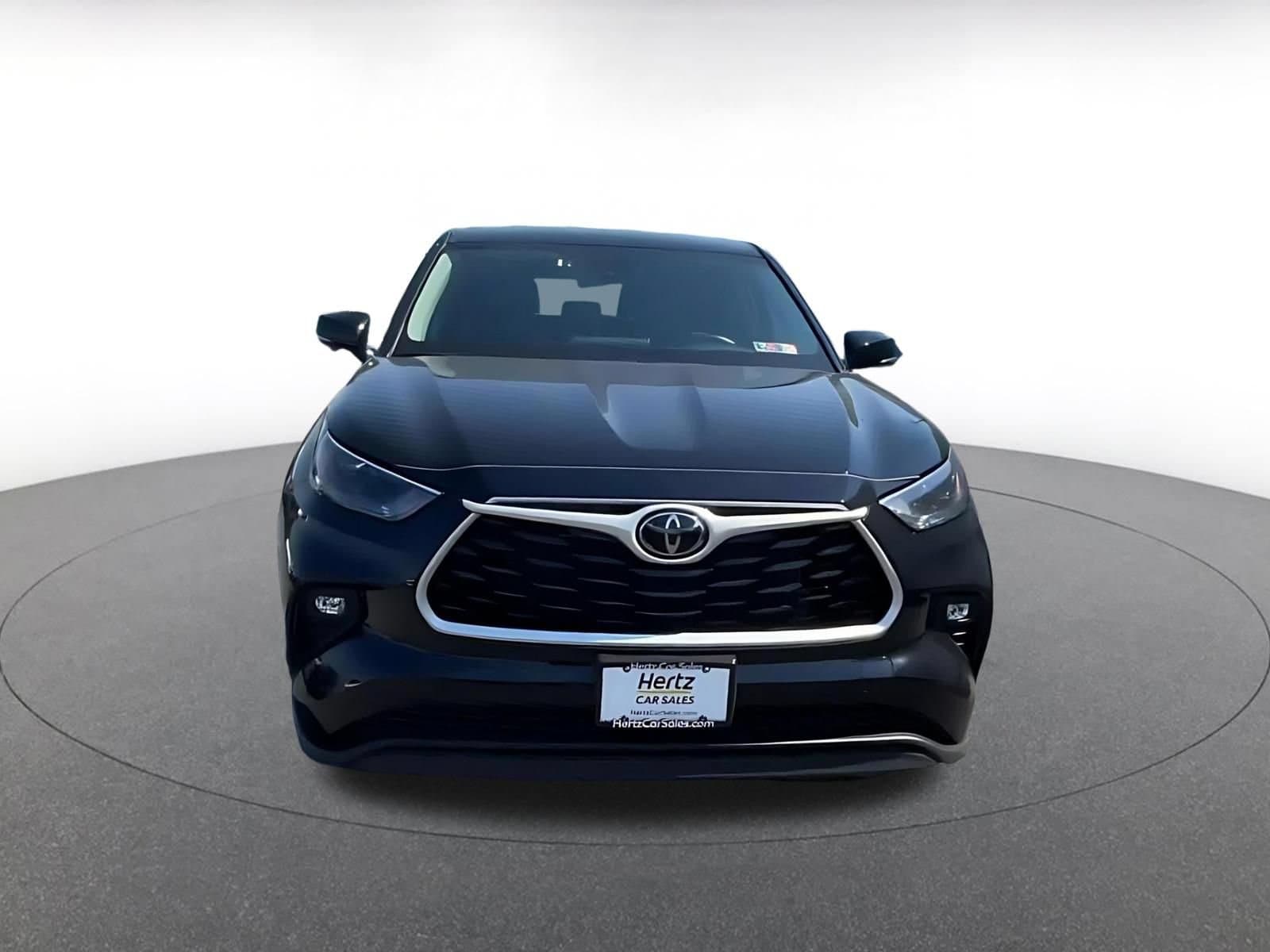 Thumbnail: 2025 Toyota Highlander - 4