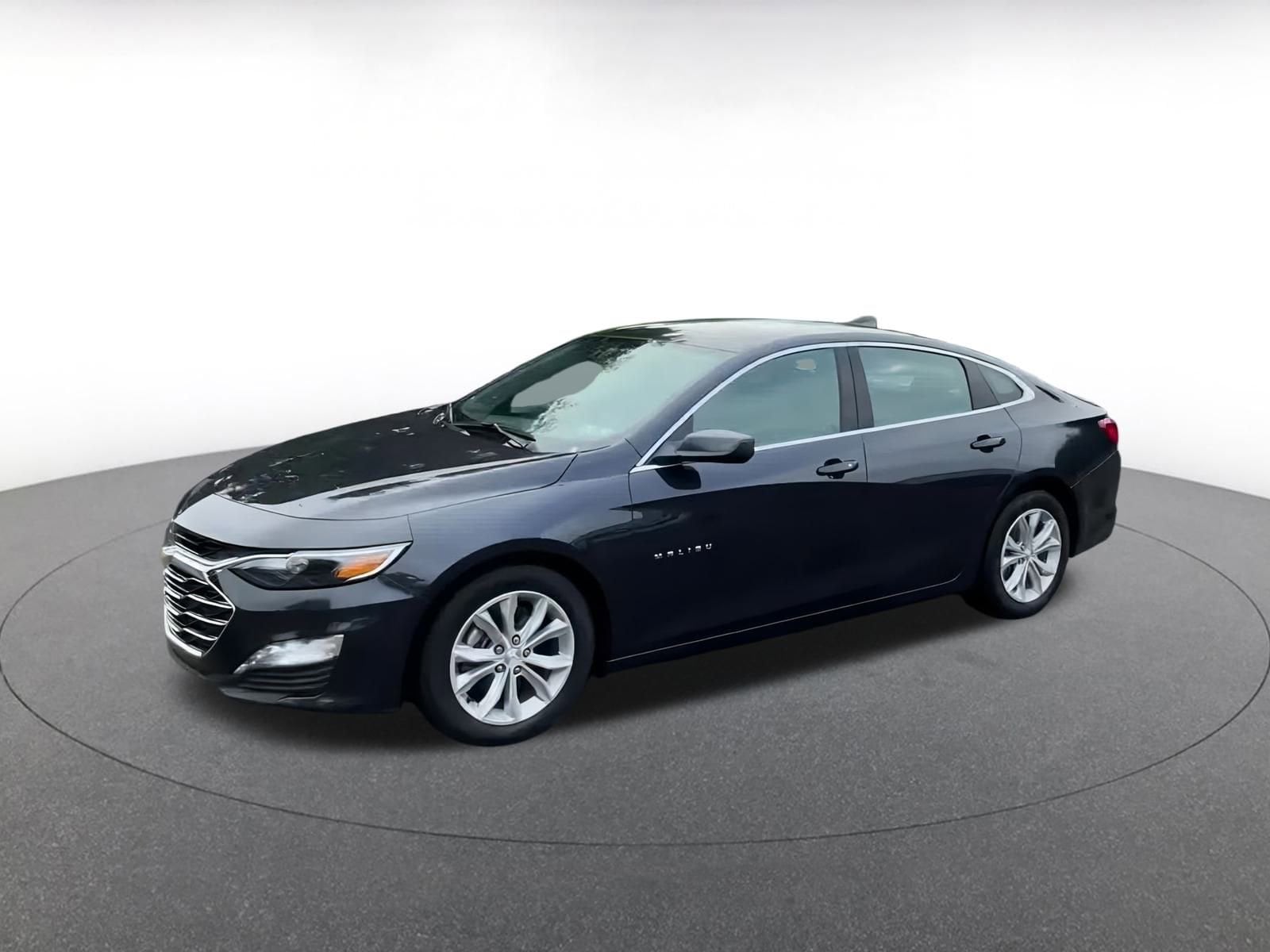 Thumbnail: 2023 Chevrolet Malibu - 6