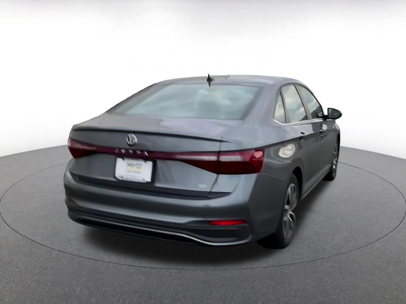 Thumbnail: 2025 Volkswagen Jetta - 13