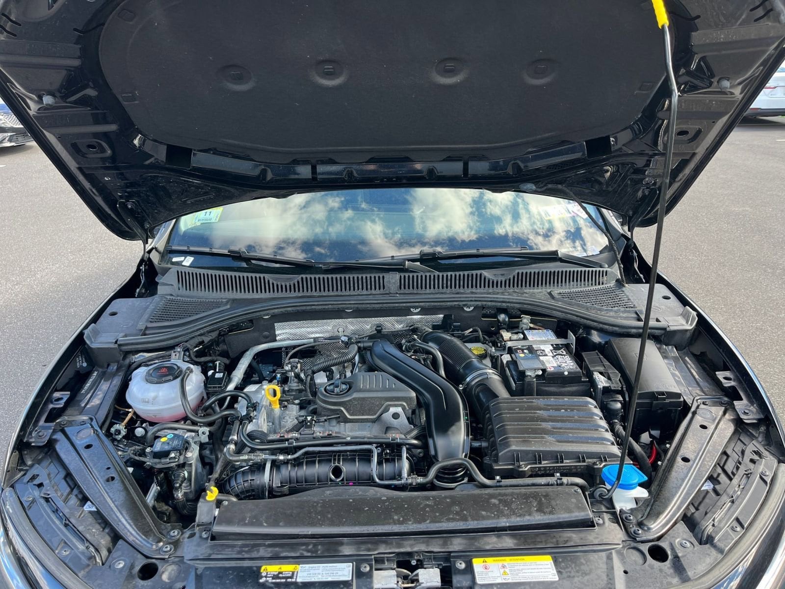 Thumbnail: 2025 Volkswagen Jetta - 31