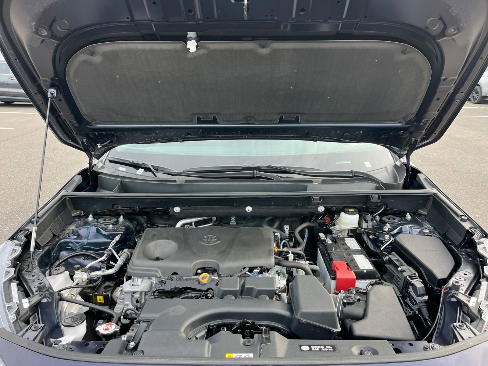 Thumbnail: 2025 Toyota RAV4 - 32